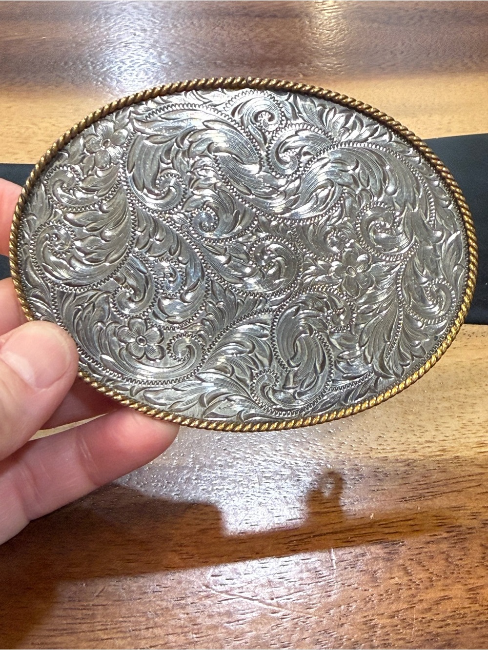 Engraved Floral Oval Belt Buckle in Silver and Gold Tone